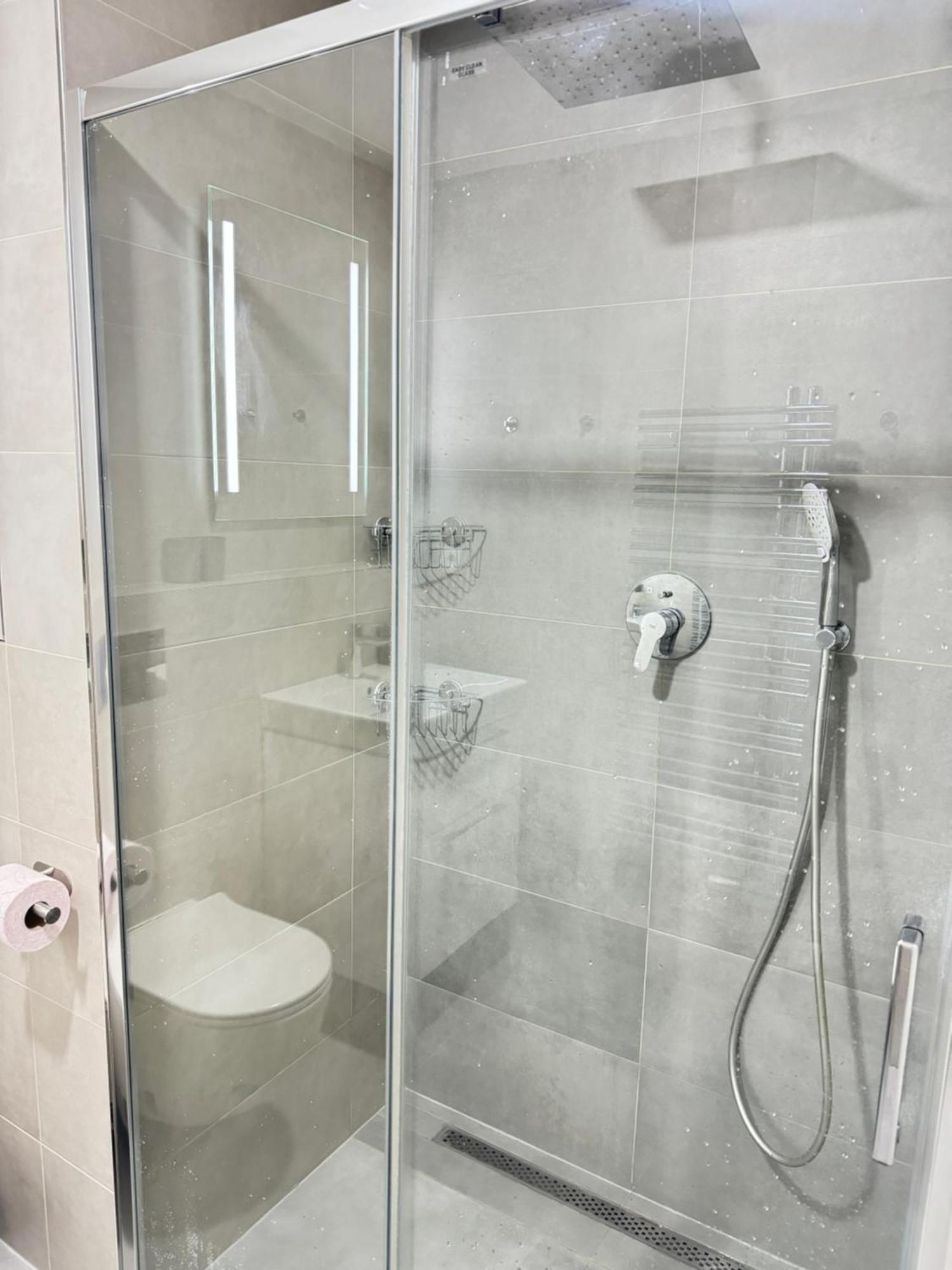 Free Parking - Cozy Apartment Near Vysehrad Railway Bridge Praga Exterior foto